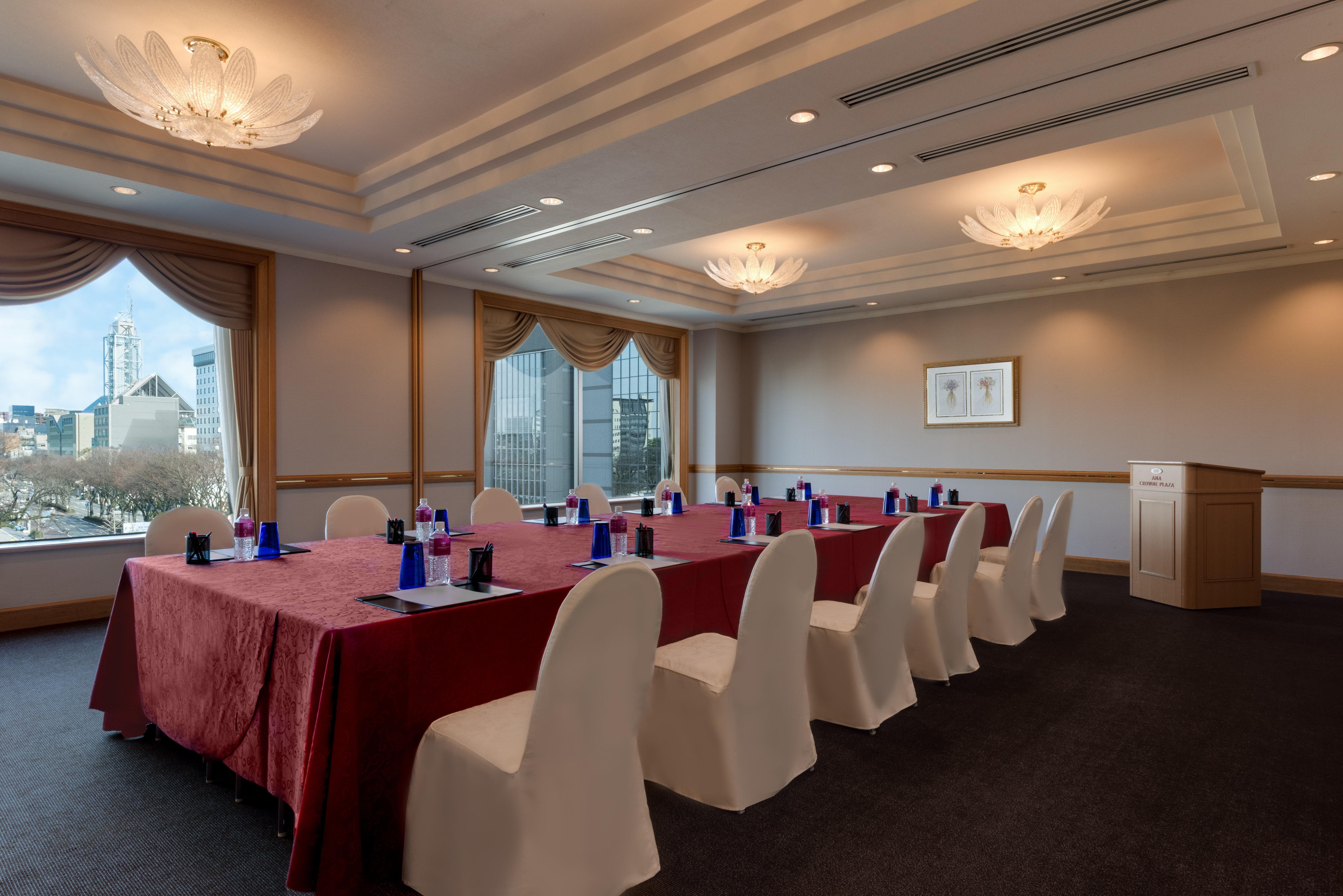 Hotel Ana Crowne Plaza Toyama By Ihg Exterior foto
