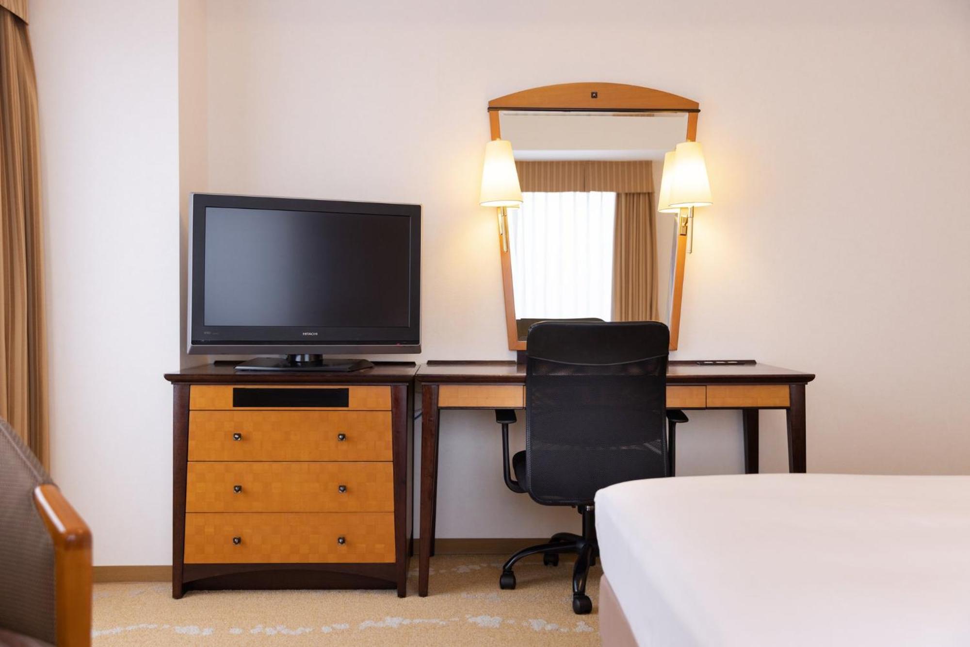 Hotel Ana Crowne Plaza Toyama By Ihg Exterior foto